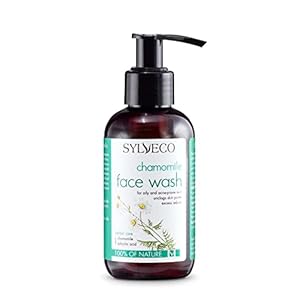 SYLVECO Gel limpiador facial de camomila para pieles sensibles, con ácido salicílico (2%) con propiedades antibacterianas, cosmética natural vegana para mujeres y hombres, tamaño 150 ml.