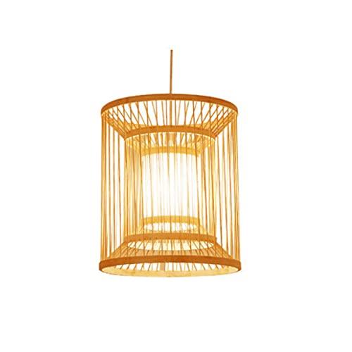 Chandelier en rotin délicat au design minimaliste et raffiné