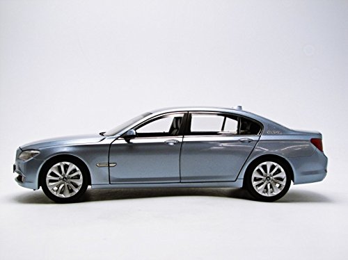 Kyosho K08784BK BMW 7 Series Diecast Model Car, 1/18 Scale, Carbon
