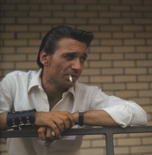 Vista 7 de Journey Six Strings Away