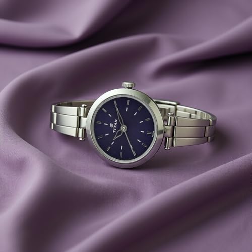 Titan blue watch – image 2