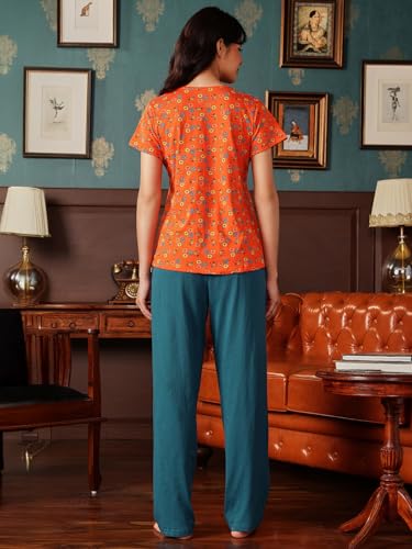 Image of Clovia Women Cotton Night Suit- Printed, Top & Pyjama Set