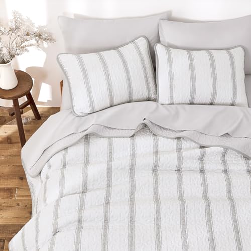Wake In Cloud Striped Quilt Set, Ivory Grey, Queen/Full by Wake In Cloud - Used condition - Image 6