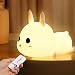 Veilleuse pour Bébé,Veilleuse Rechargeable pour Enfant,Veilleuse de Lapin Mignon avec Télécommande,Lampe de Chevet Tactile en Silicone 7 Couleurs pour Garçons Filles,Cadeau d'anniversaire de Noël