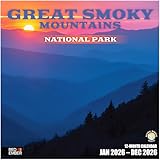 RED EMBER グレートスモーキーマウンテンズ国立公園 2026年 壁掛けカレンダー 12か月 | 12インチ x 24インチ オープン | 厚手で丈夫な紙 | ギフト用 | カレンダー 2026