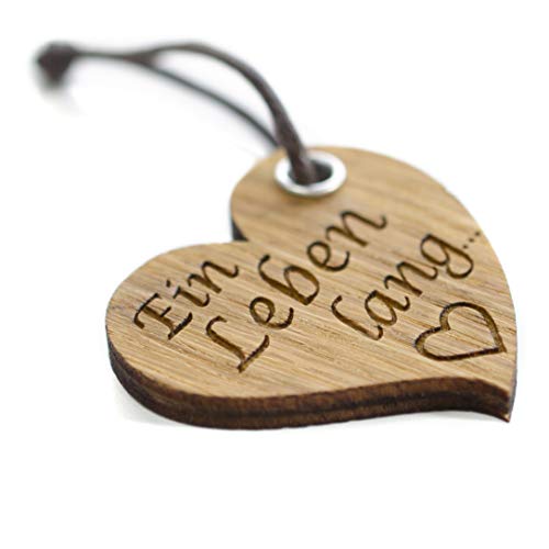 MenQ HERZ Holz Schlüsselanhänger personalisiert mit Gravur Name Datum Glücksbringer Jahrestag Hochzeitstag Eiche Anhänger Cover
