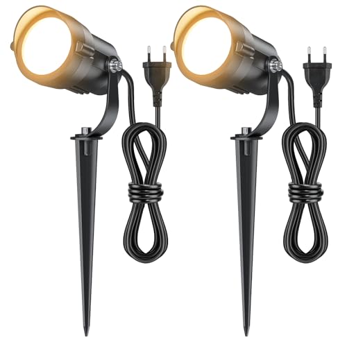 Projecteur LED sur piquet pour illuminer une terrasse sombre