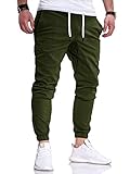 PASSFORM: Diese Hose passt super, wenn Sie die Variante Regular Fit suchen. Das Model trägt Größe W32/L32 bei 1,80m und 77kg.