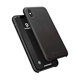 【 DESIGN 】 Unsere Bugatti iPhone Handyhülle wurde mit unserem legendären, geprägten Bugatti-Logo versehen.