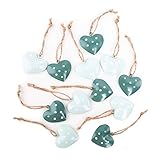 Die Herzanhänger sind ohne Schnur gemessen ca. 4 cm groß. Material: Metall bzw. Blech.