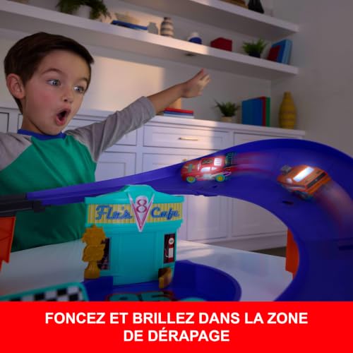 Disney Pixar Cars Coffret Piste De Course Race To Celebrate Flash Mcqueen Disney · Pixar Cars Avec Véhicule - vue 3