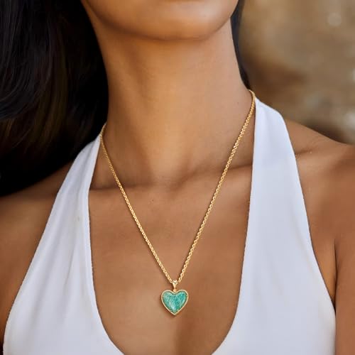 Fettero Gold Necklace for Women, 14K Gold Plated Heart Charm Necklaces for Women Double Sided Pendant Heart Necklace for Mom Wife Valentines' Day Jewelry