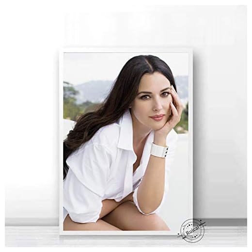 Monica Bellucci Poster Italy Sexy Actress Movie Star Canvas Art Bar Black And White Wall Picture For Living Home Decorative a36 50X70cm