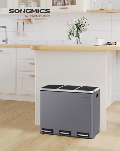 SONGMICS Mülleimer Küche, 3 x 18 L, Mülltrennsystem 3 Fächer, inklusive 15 Müllbeutel, Abfalleimer, Treteimer, für recycelbare Abfälle, Biomüll, mit Deckel, mattgrau LTB054G01