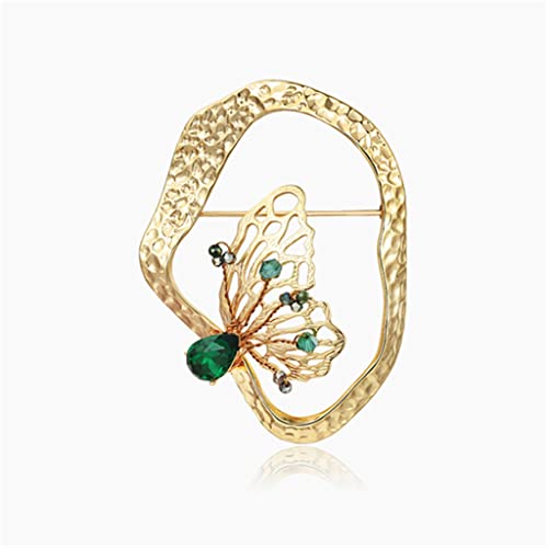 Broche papillon or 14k irrégulière : transformez une veste blazer terne en look chic