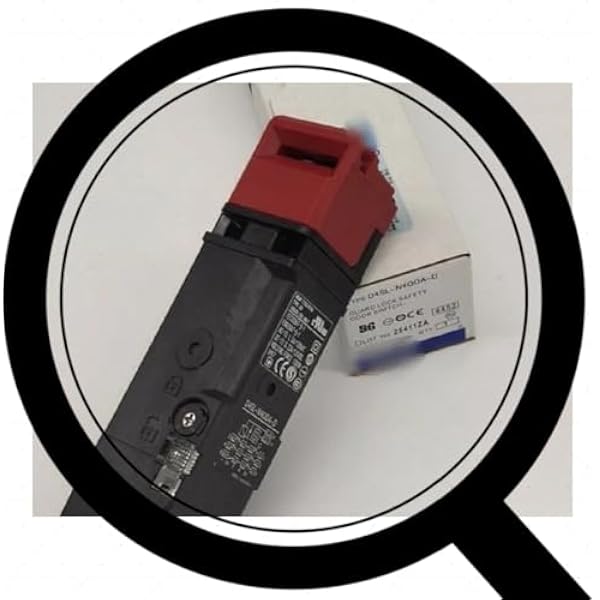 1PC New D4SL-N4QDA-D Safety Door Switch IN BOX LCHSZLG