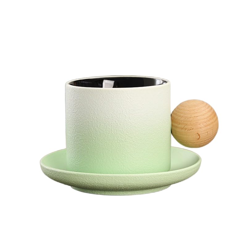 Soucoupe en porcelaine pour cappuccino, expresso et thé avec tasse verte