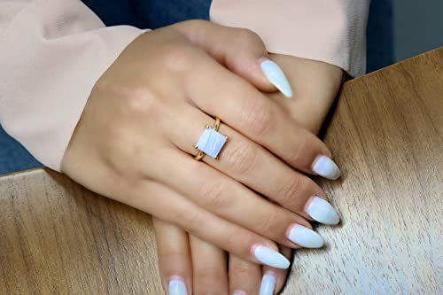 Bague agate en dentelle bleue et or 14k : bijou artisanal d'exception