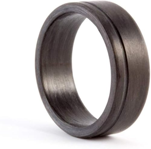Anillo plano de fibra de carbono para hombre. Anillo de boda negro único y moderno. Resistente al agua, muy duradero e hipoalergénico. (00109_7N)