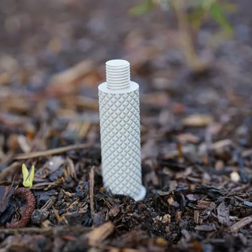Désherbeur manuel et petits outils de jardinage pour pelouse