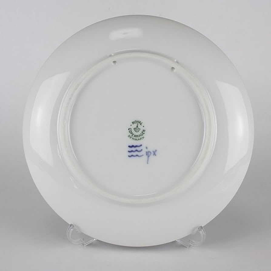 1953年 「フレデリクスボー城」 イヤープレート ロイヤルコペンハーゲ北欧北欧 Amazon.co.jp: 1953年 ロイヤルコペンハーゲン イヤー