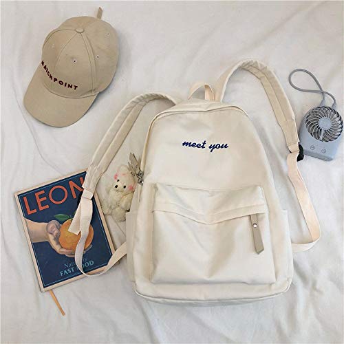 Mochila azul ligera para evitar dolor de hombros en el colegio
