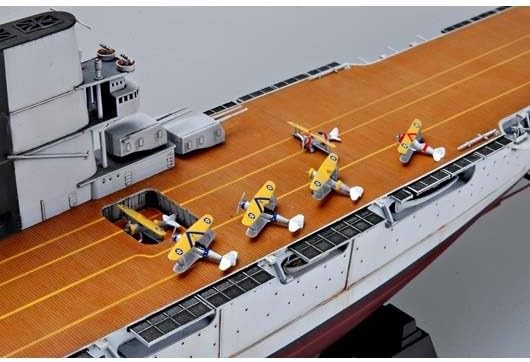 View of the flight deck with multiple biplanes on the Trumpeter USS Saratoga model