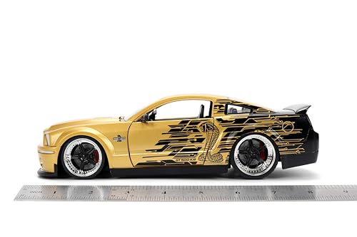 Jada Toys Bigtime Muscle 1:24 Ford Shelby GT-500KR 2008 miniatura 3