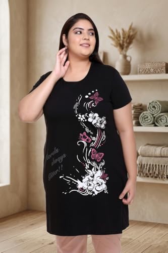Image of In Love Women's Plus Size Cotton Long-line Chest Print T-Shirt with Pocket