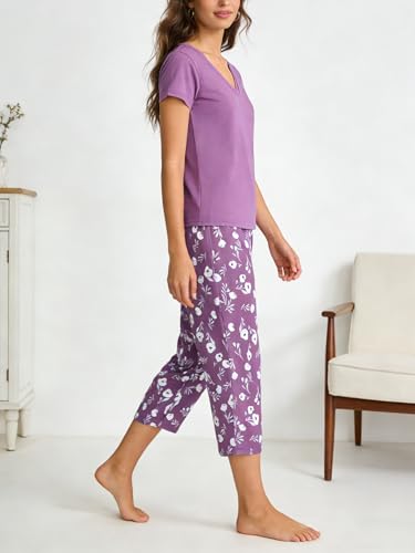Image of YIJIU Women Soft Comfy Pajamas Cute Cat Short Sleeve Capri Pants PJS Set