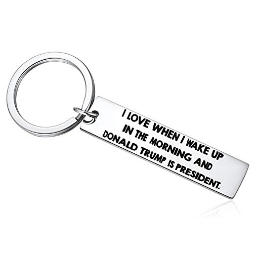 Trump 2020 Keychain for Men Women I Love When I Wake Up In