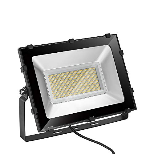 Projecteur LED exterieur 200w Lampadaire exterieur Mural 3000K Blanc chaud,18000LM,IP65 Etanche, pour Terrain, les hangars industriels et les commerces