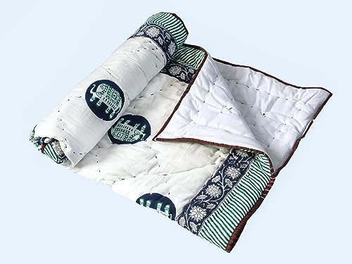 Couvre-lit en coton Kantha floral pour illuminer la chambre de bébé