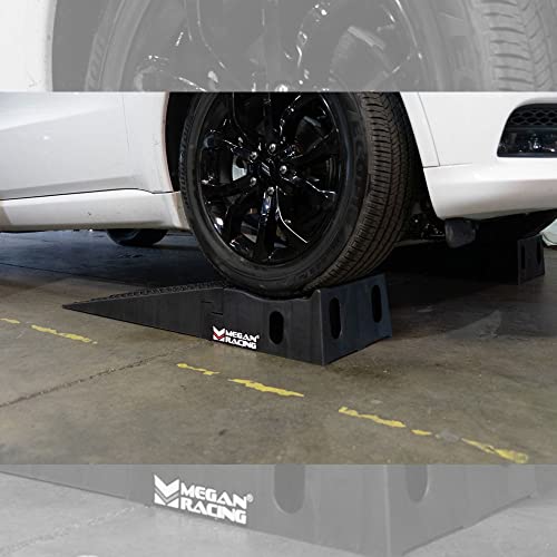 Hydraulic car lift garage