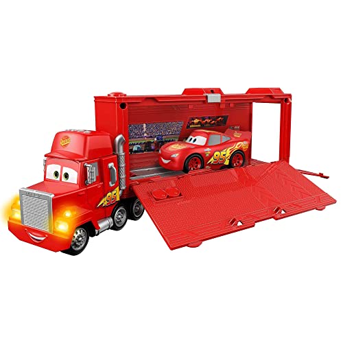 Disney Pixar Cars - Véhicules sonores Cars - Transporteur Mack - Sons et Lumières - Peut Contenir Jusqu'à 2 Véhicules - 43 cm - Cadeau dès 3 Ans, HHL85