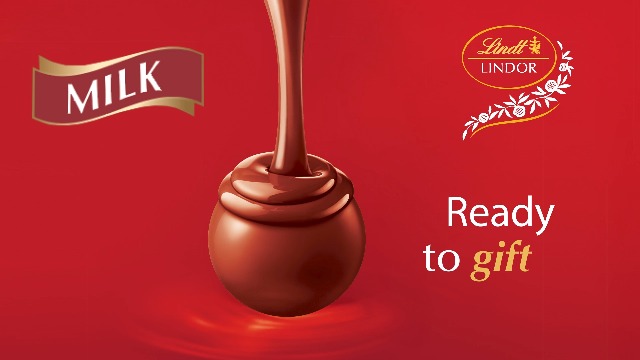 Amazon.com: Lindt LINDOR Milk Chocolate Truffles 90 Count
