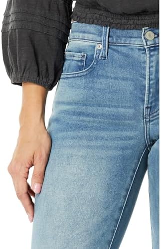 Lucky Brand Women’s Mid Rise Straight Fit Bootcut Leg Jeans www.denim.fit 6 Lucky Brand Women’s Mid Rise Straight Fit Bootcut Leg Jeans www.denim.fit 6