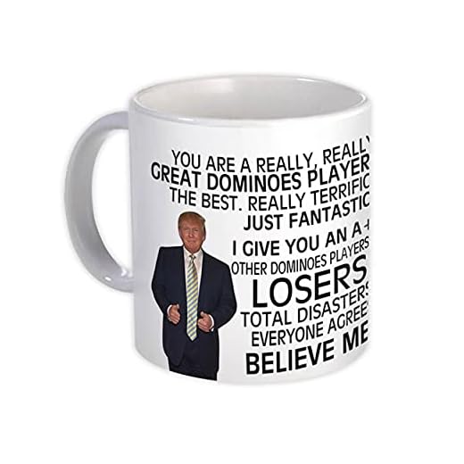 Present till Domino-spelare : Gåva Mugg : Donald Trump Great Dominoes Player Rolig jul