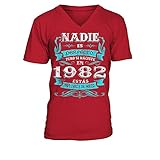  TEEZILY Camiseta de Pico Hombre Nadie si naciste en 1982 estás Muy Cerca de Serlo - Rojo - S