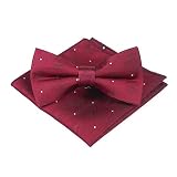 Un conjunto de trajes que satisfacen todas sus necesidades. En la mayoría de los casos, son una combinación de estilos: trabajo, negocios, boda, fiesta, fecha, regalos de vacaciones.