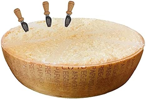 Parmigiano Reggiano PDO "Saliceto" from hill, Half wheel, seasoned 24 months, weighing.- 40 lbs