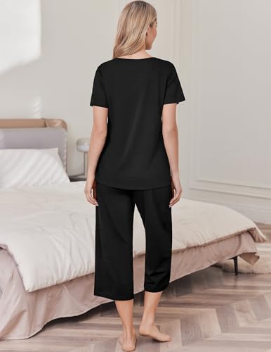 Ekouaer Womens Pajama Sets Soft Cotton Pj Short Sleeve Top with Capri Pants Sleepwear 2 Piece Print Loungewear,S-XXL3