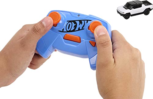 Auto RC Hot Wheels Hummer EV escala 1:64 miniatura 4