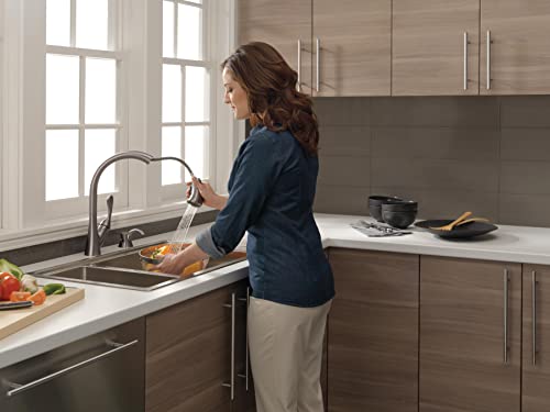 Delta 19922Z-Kssd-Dst Ashton Kitchen Faucet, Black Stainless #TOP1