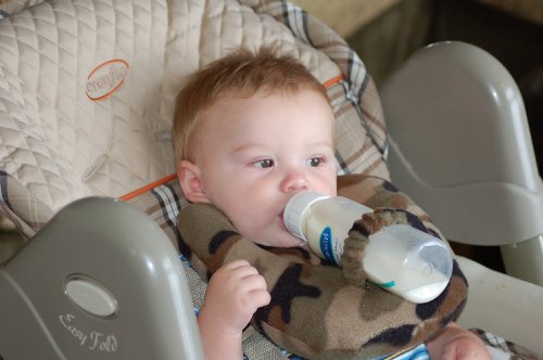 Hands Free Baby Bottle Holder- The Baba Buddy