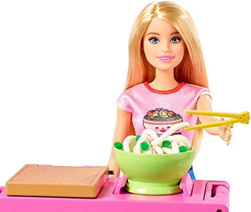 Barbie GHK43 - Pasta-Spielset mit Puppe (blond) und Arbeitsbereich, mit Zubehör und Spielknete, Spielzeug ab 4 Jahren – Bild 6