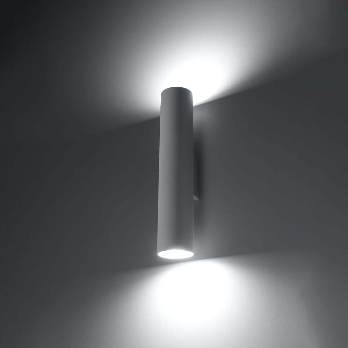 SOLLUX lighting Lagos 2 Aplique | Diseño Moderno Con Pantalla Cilíndrica, Estilo Industrial | Bombilla GU10 Reemplazable, 2 x 40 W | Acero Con Recubrimiento En Polvo, Blanco, 6 x 8 x 30 cm