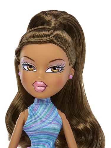 Muñeca Bratz Play Sportz Yasmin con accesorios miniatura 5