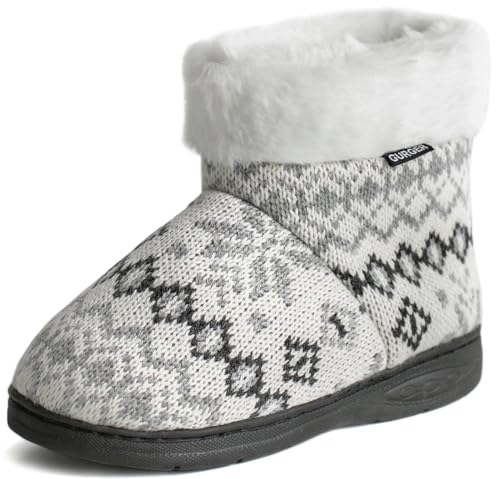 Chaussons peluche enfant parfaits pour garder les pieds au chaud à la maison en hiver