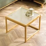 Comprend une étagère inférieure pour un rangement supplémentaire, parfait pour les livres ou les articles de décoration ; le cadre en bambou léger est facile à déplacer mais durable.